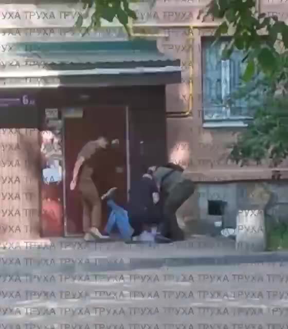 Ukraine war combat footage 8/12/25