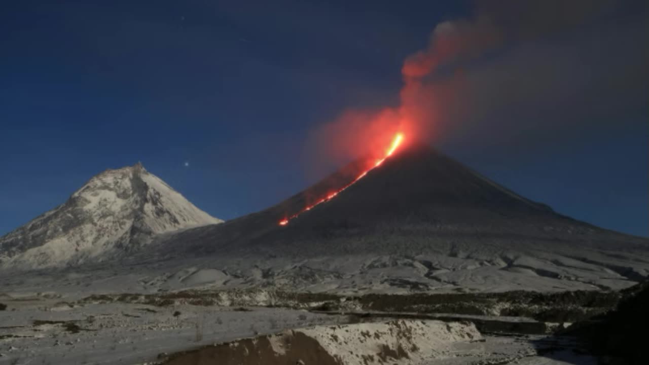 Russian volcano explodes in 'powerful' eruption, likely intensified by 8.8 magnitude earthquake
