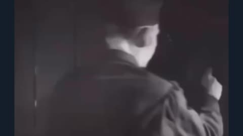 How to behave in Britian in 1943