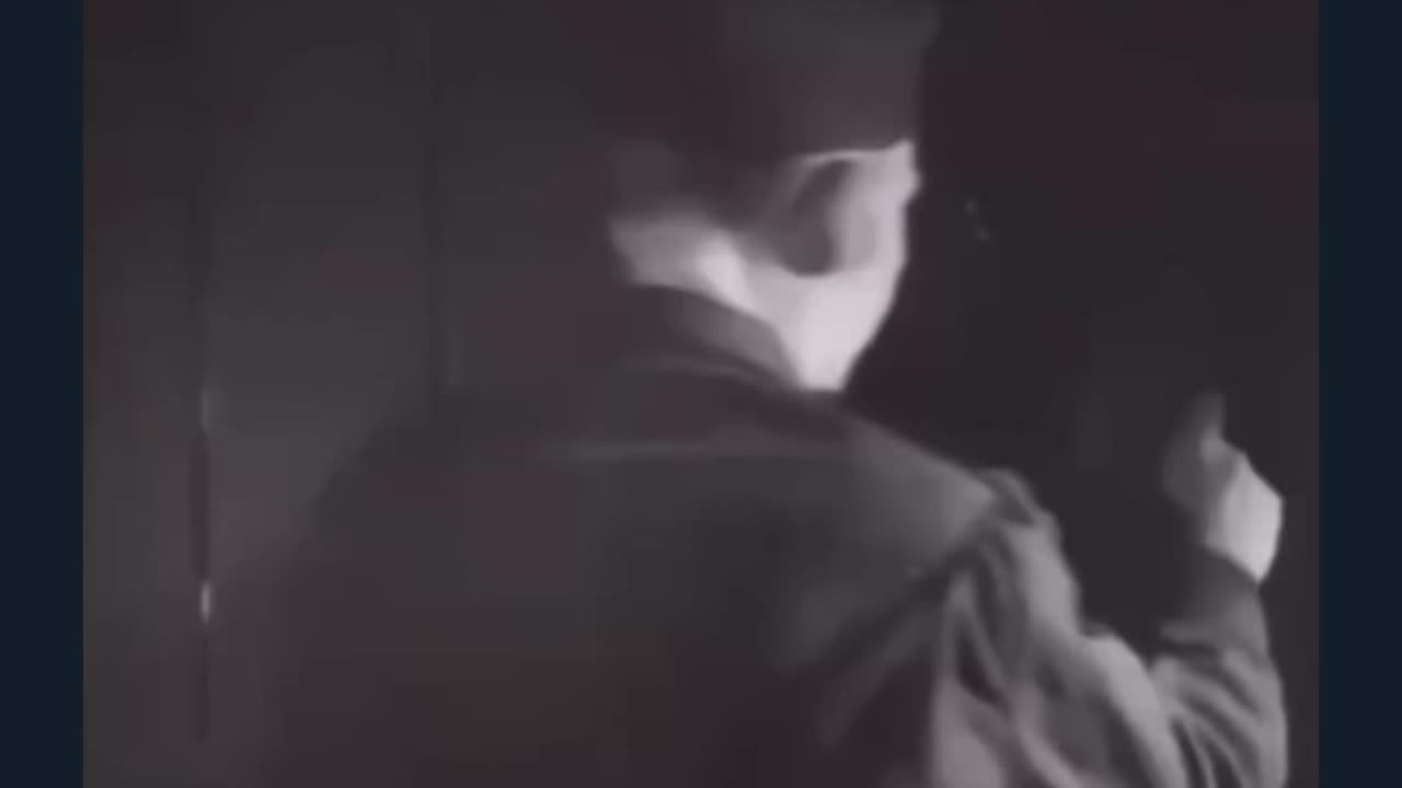 How to behave in Britian in 1943
