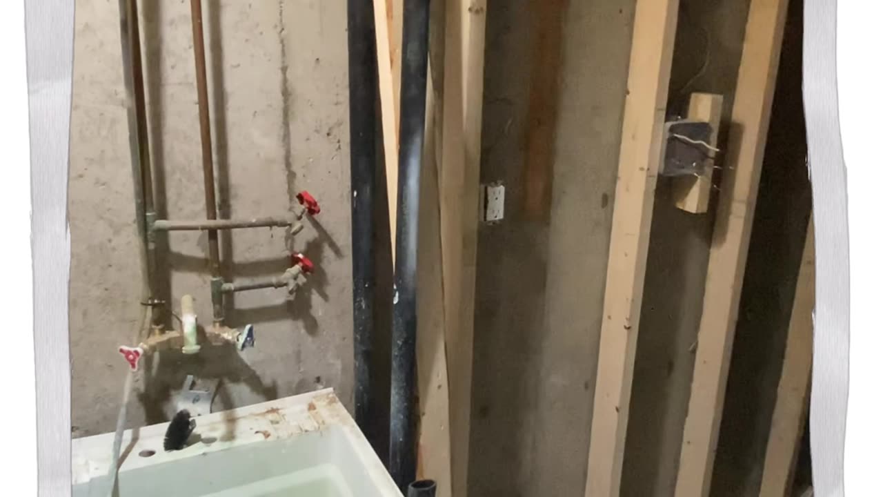 Reel #227 A Quick Laundry Room Upgrade
