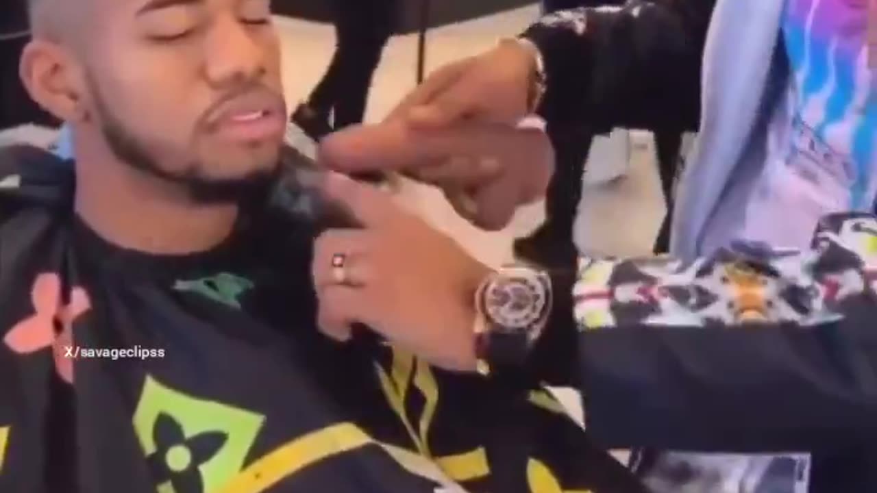 Can’t trust your barber these days 😂😂😂