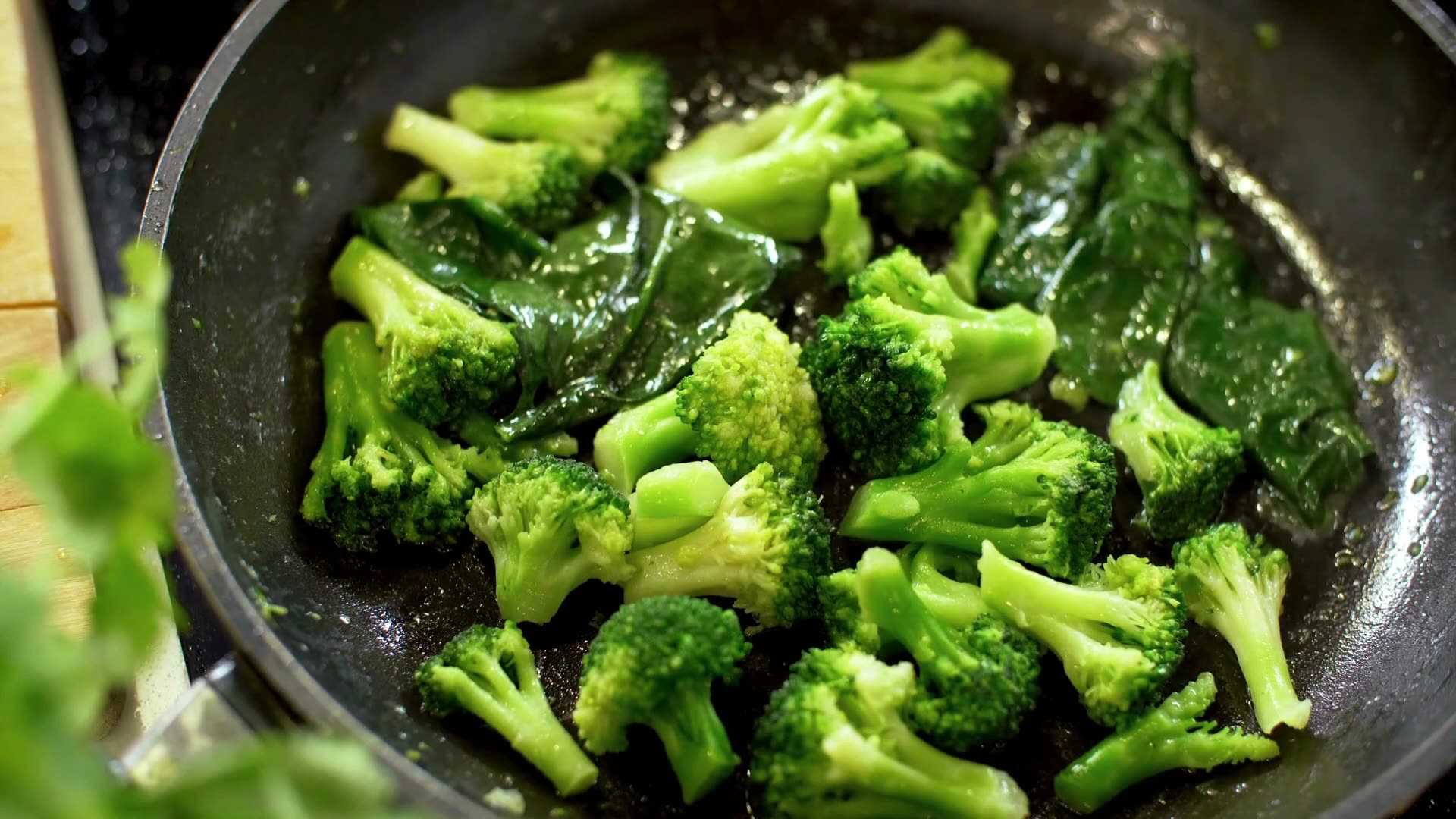 Prime Broccoli Nutrition Benefits | Research-backed Health Benefits Of ...