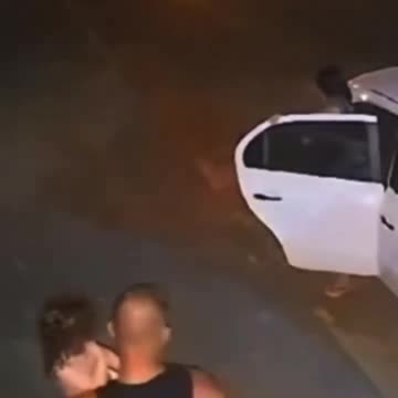 How To Effectively Deal With An Aggressive Pit Bull That's Coming For You!!!