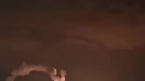 Video: Missile impact on Tel Aviv, Israel: