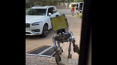 Robot de entrega en su día de prueba