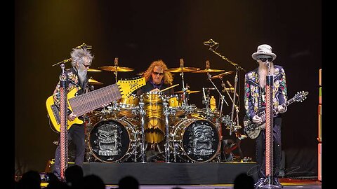 Tush ~ ZZTOP ( Live 2004 )