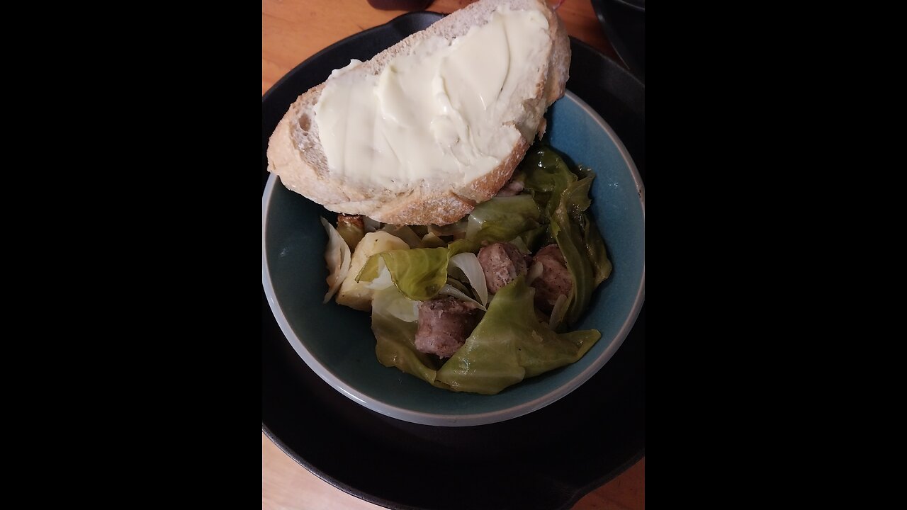 Bratwurst Soup or How to Eat Medieval Without Trying