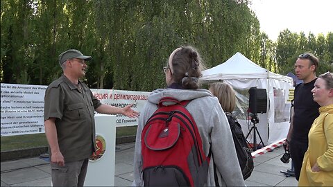 Informiert Euch auf #staatenlos.info - Tag des Sieges Berlin-Treptow 9. Mai 2025