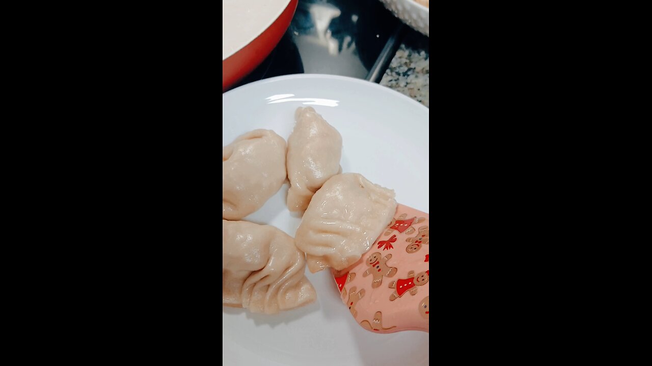 chicken momos just 🤤👌 🇺🇸🇧🇩