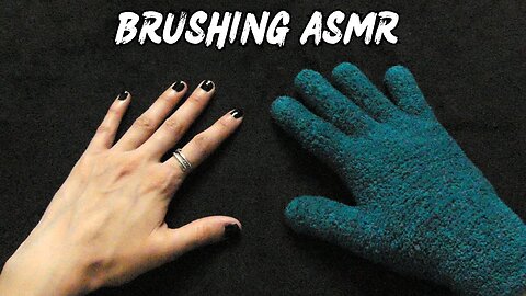 ASMR Brushing the Blanket (no talking, fabric sounds, scratching sounds)