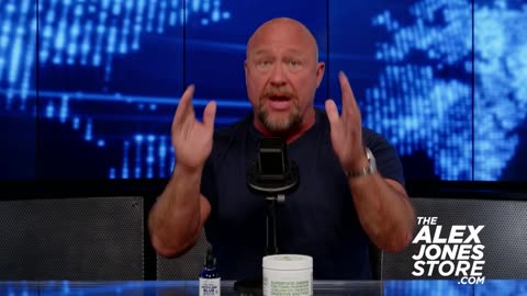 Anti-White South African Government Attacks Trump For Trying To Save White Farmers Fleeing Genocide!