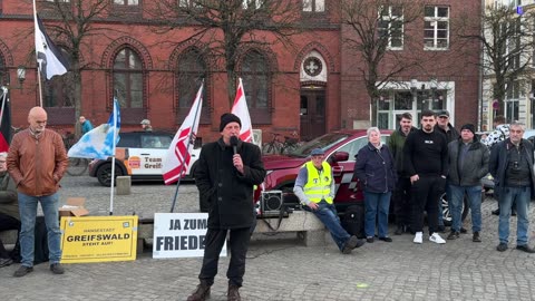 Greifswald - Friedens- und Menschenkette - Abschließend Worte von Jens 21-04-2025