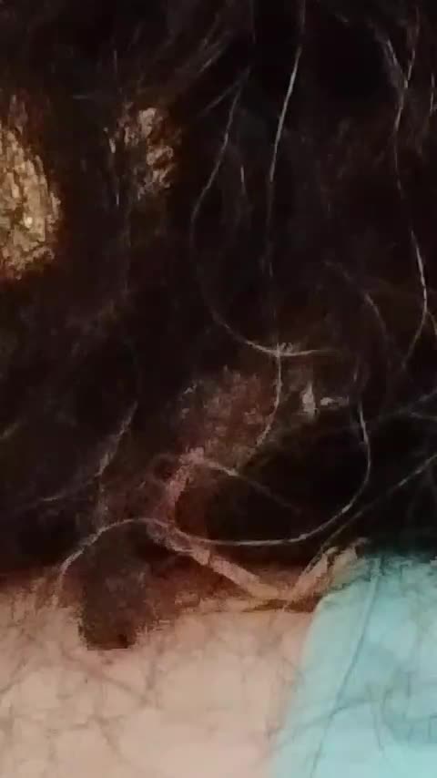 It thinks its a haidresser...