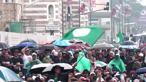 Thousands rally in Malaysia to call for PM Anwar's resignation
