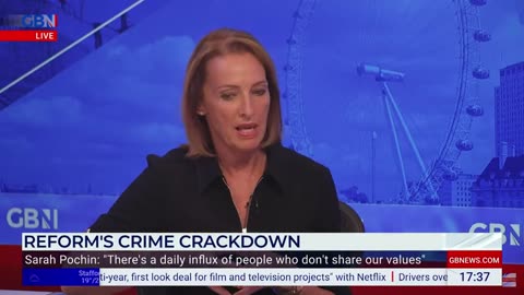 SARAH POCHIN DOUBLES DOWN ON ISLAM COMMENTS