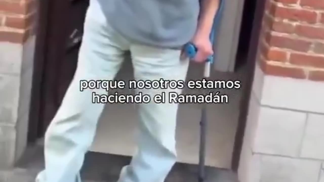 el acoso de un musulman a un anciano en francia