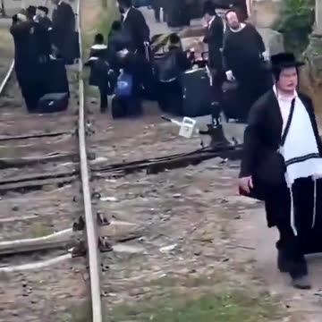 More jews Arriving in Ukraine