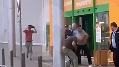 Off-Duty Soldier Pulls Gun During Fight, Gets Beat Up Anyway(Shchyolkovo, Russia)