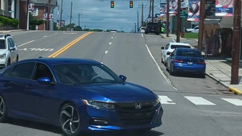 Traffic Light Had Me Conflicted