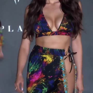 Consider us influenced ❤️_🔥 @playasolswim at #MiamiSwimWeek’23 ✨Double tap if you love this loo