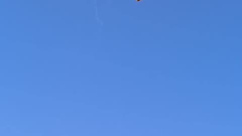 Hot air balloon carrying 22 people crashed in Praia Grande, Brazil.