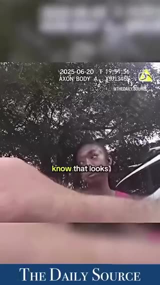 病院。亡くなった方から腕時計を盗む看護婦