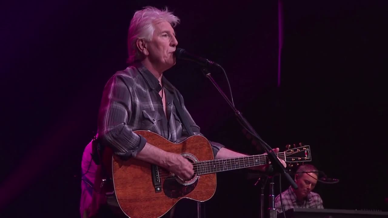 Marrakesh Express - Crosby, Stills & Nash (live)