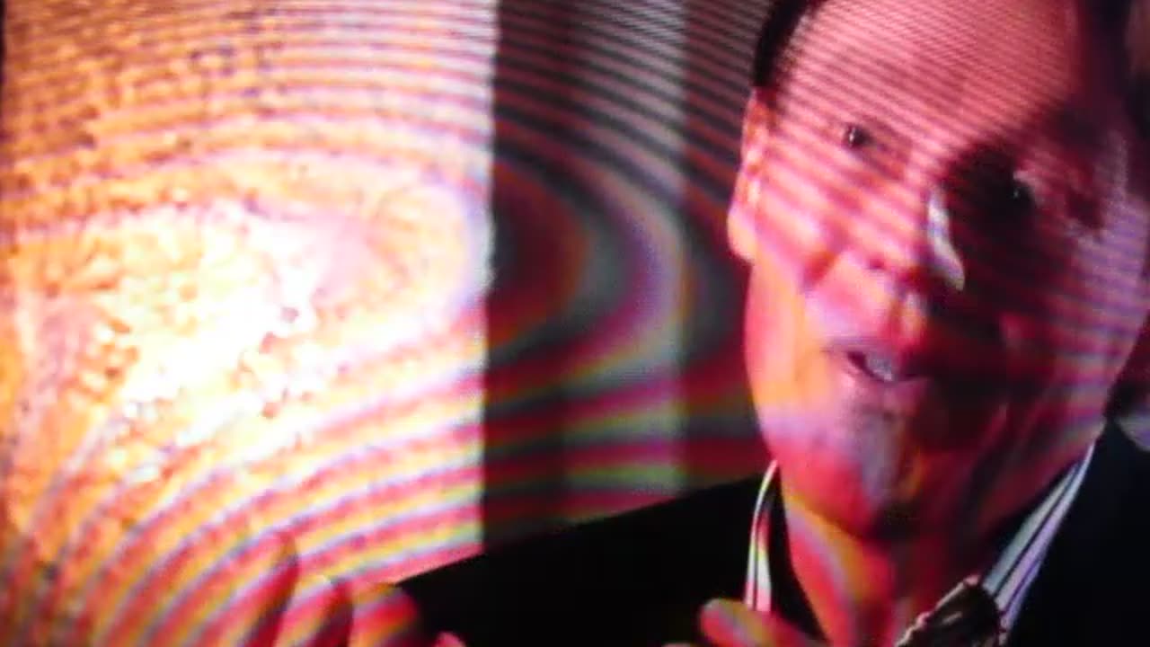 Een fragment uit De Vrije Media met Ronald Bernard over de geheime diensten