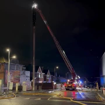 W Belfaście podpalono wzmacniacz sygnału 5G.