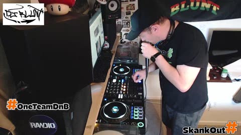 SkankOut#Sessions is live!