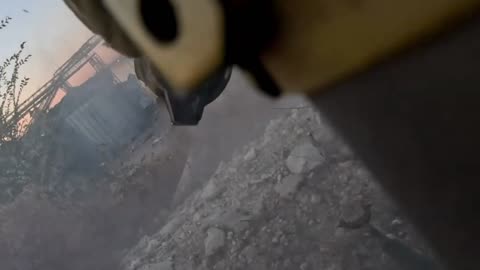 Amazing Video of Ukrainians Lighting Up Russian Positions from Across Dnipro River