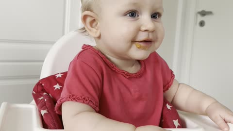 Baby Kayla Eats Spaghetti for Dinner | Messy & Adorable Mealtime