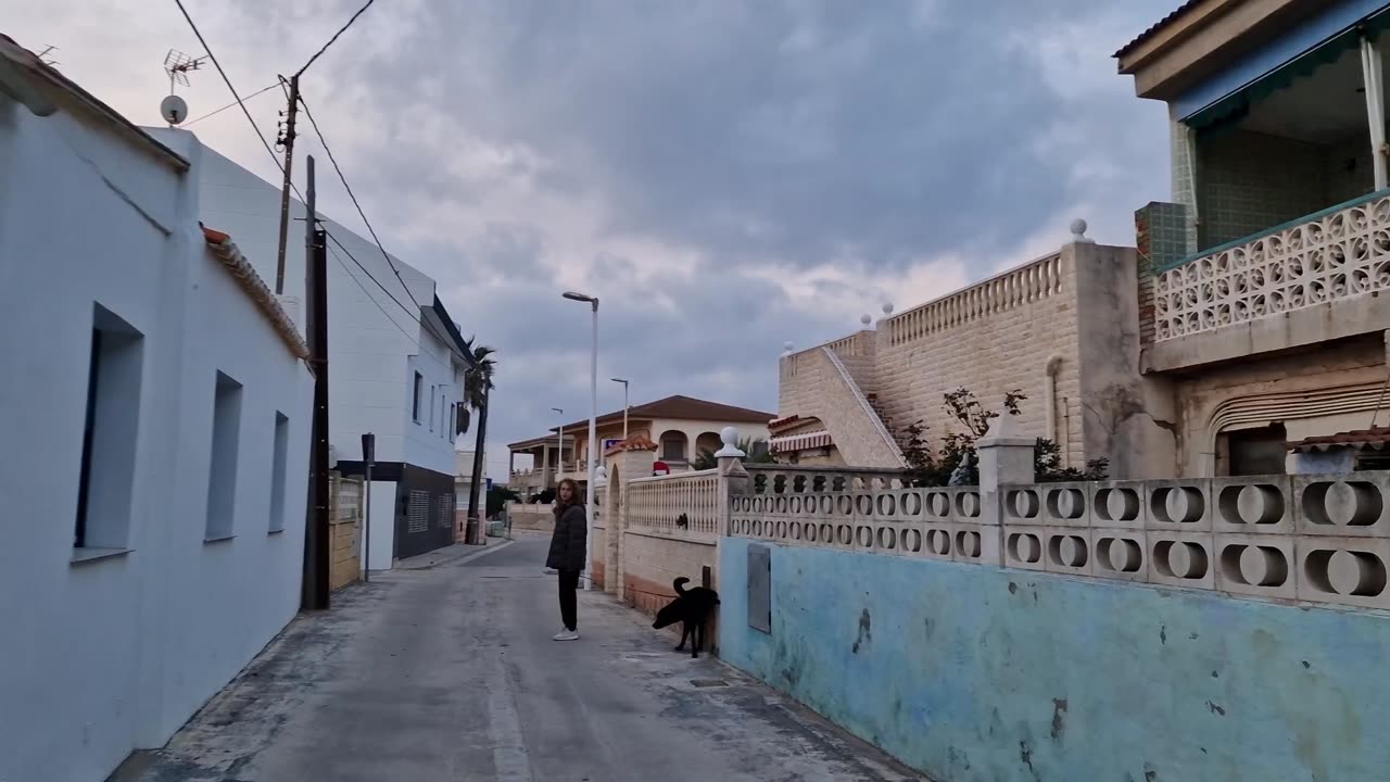 One night in a house by the beach⛱️🌞🌿