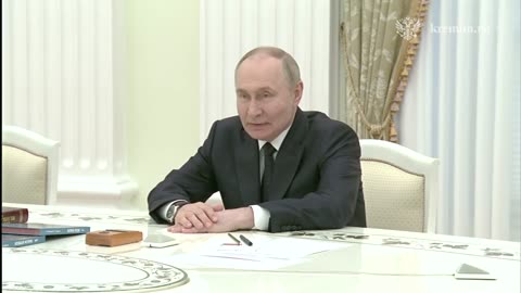 Президент проводит встречу с главными редакторами учебников истории