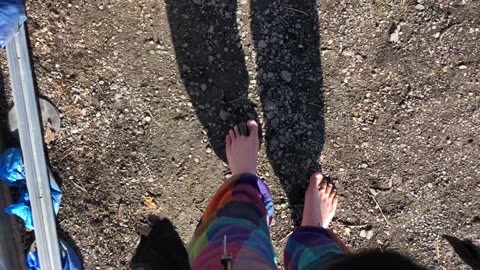 Barefoot walk in the sunshine☀️