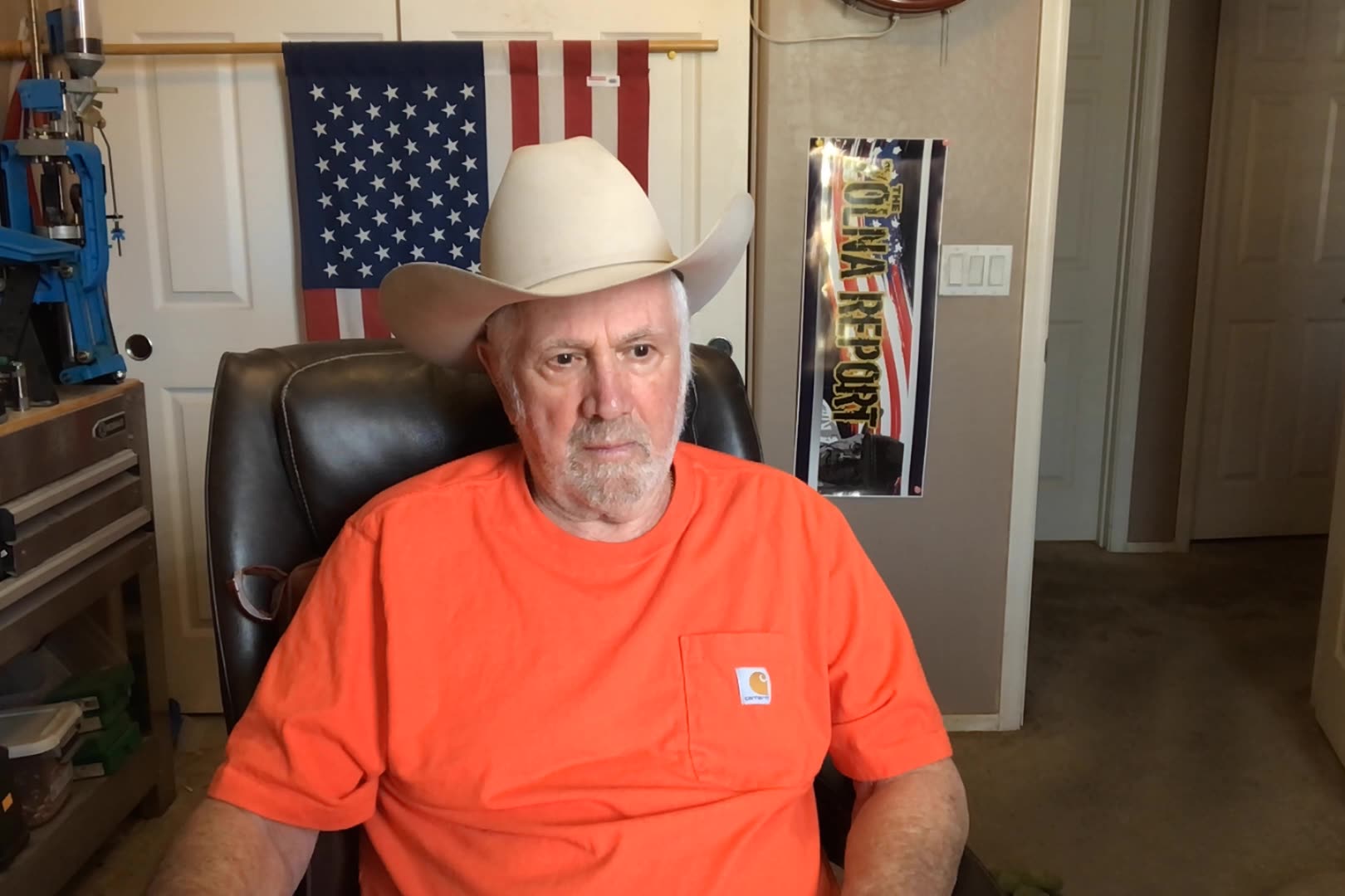 Smal Jet Crashes Into San Diego Military Housing Neighborhood!