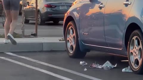 She threw trash and learns a lesson!.hd