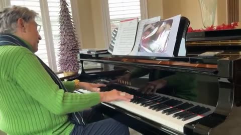 Dino at the Piano 12-2-25 White Christmas/Noel