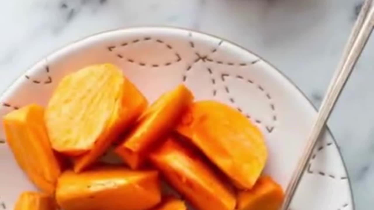 Four great benefits of eating persimmons