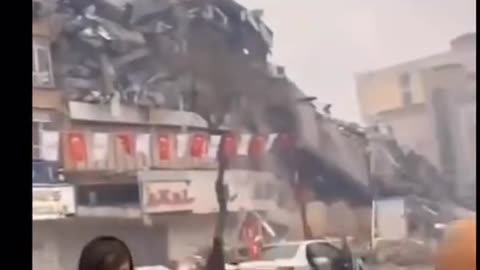 URGENT!! Earthquake in Turkey- Istanbul, 6.2 magnitude.