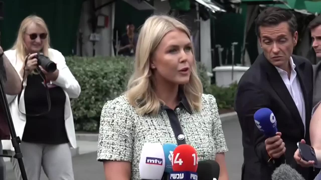 Karoline Leavitte spoke on behalf of President Trump regarding the escalating violence