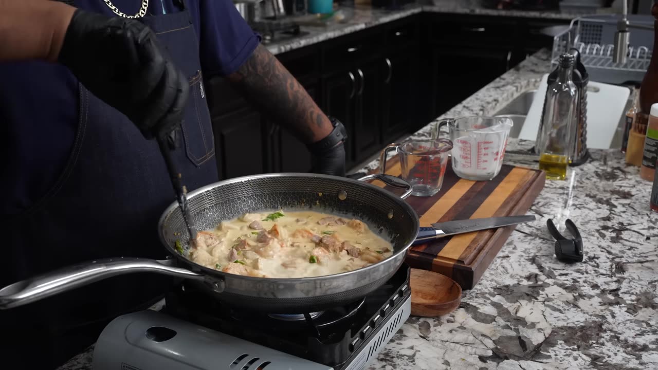 I Made Emeril Lagasse's New Orleans Pasta!