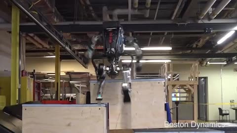 Atlas _ le robot de Boston Dynamics fait du parkour