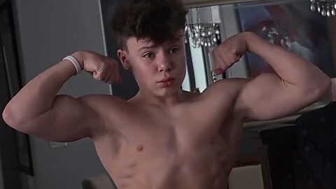 Teen Bodybuilder flexing muscles