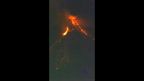 Lava Movement at Mayon’s Summit