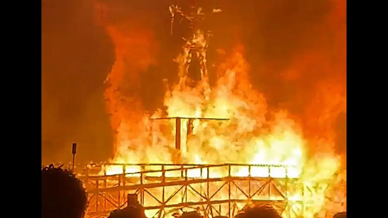 Dead Man in ‘Pool of Blood’ as Thousands Watch Burning Man’s Climactic Moment