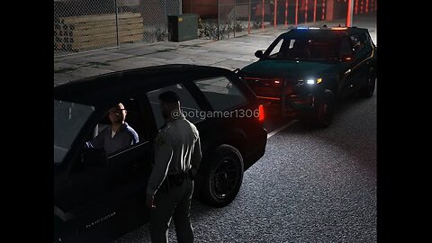 Patrullando en la noche en gta v
