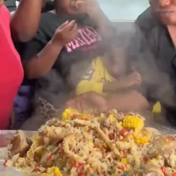 The child would like to eat calmly with a spoon.