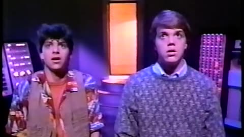 Commander USA's Groovie Movies: Night of the Creeps